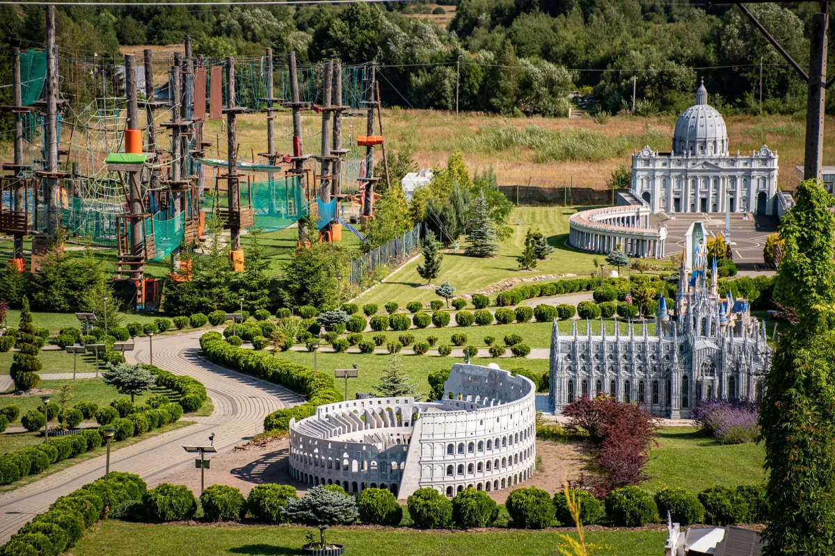 Sabat Krajno PARK Rozrywki i Miniatur